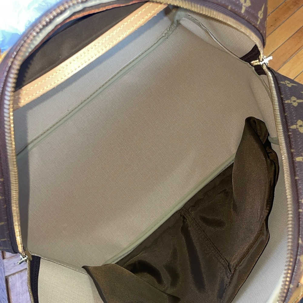 Louis Vuitton Evasion Boston Travel Bag. - Picture 8 of 17